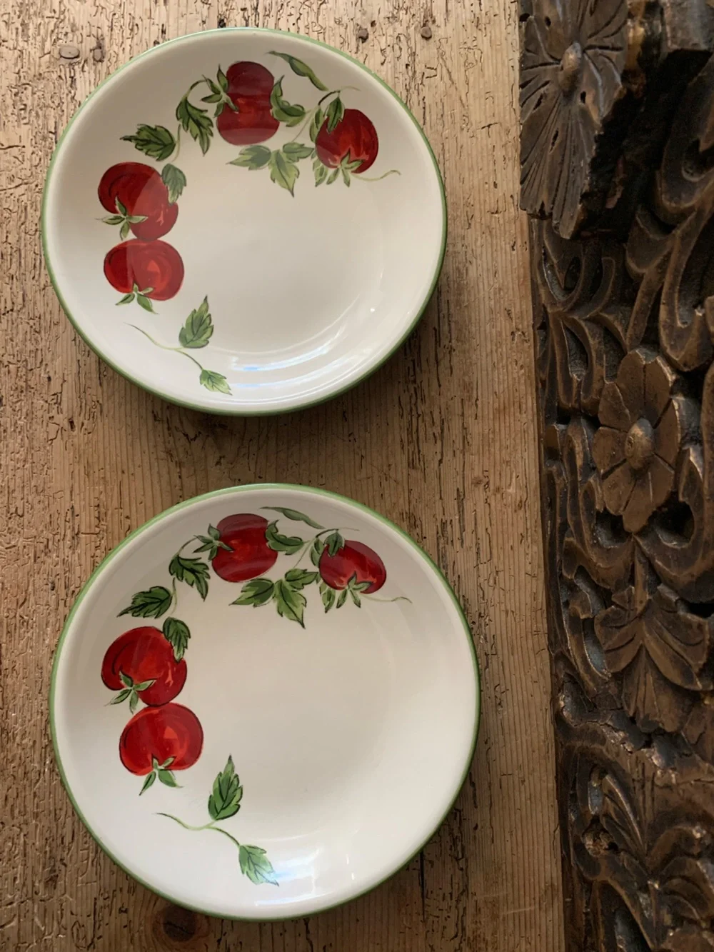 2 Crate & Barrel Tomato Vine Ceramic Pasta Bowls Plates Dishes Portugal 9